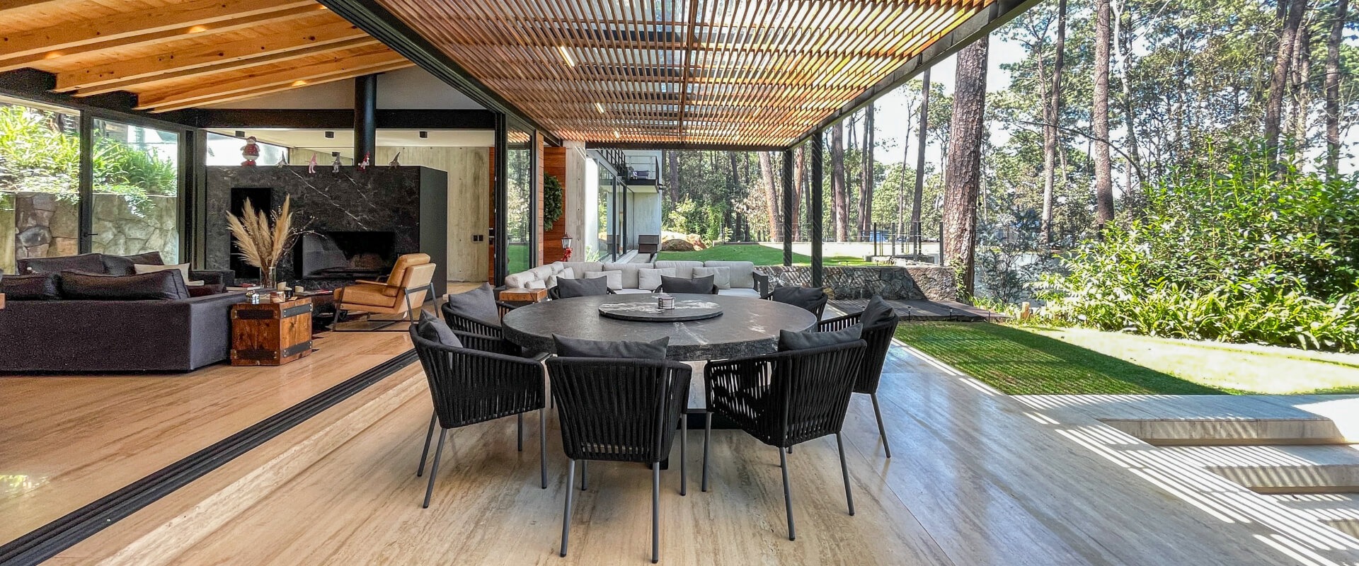 Real Estate Avándaro