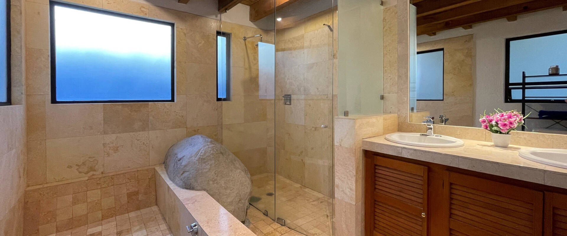 Real Estate Avándaro