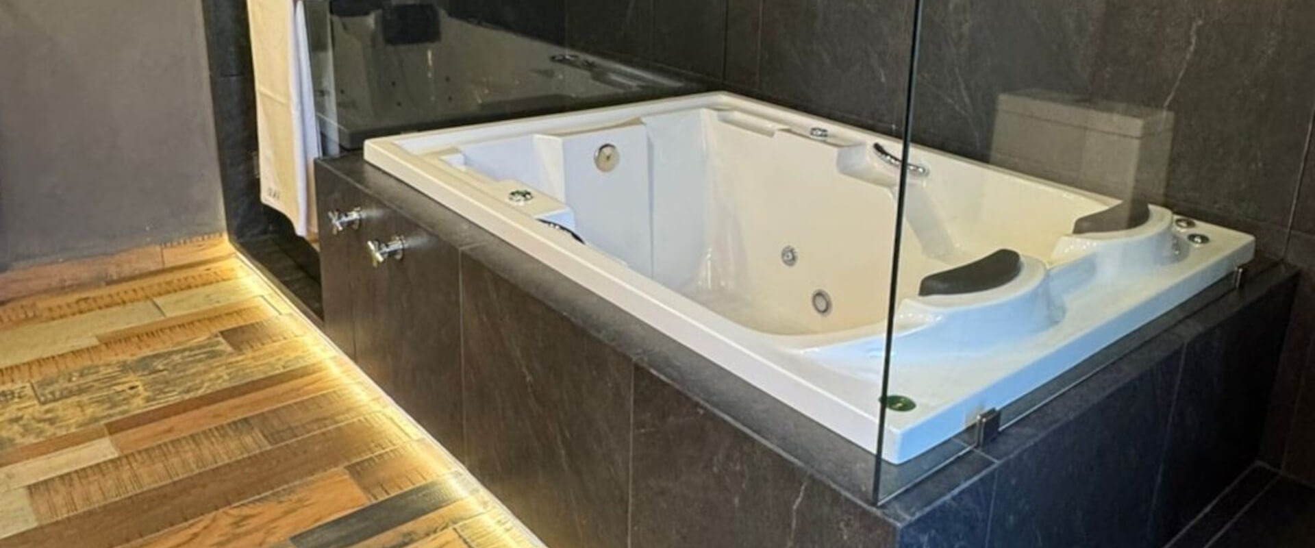 Real Estate Avándaro